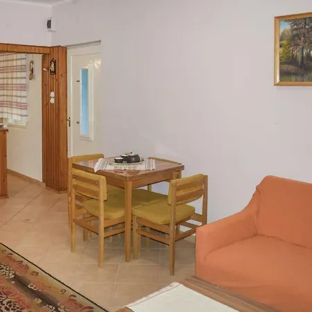 Nyaraló Two-bedroom Holiday In Balatonfenyves