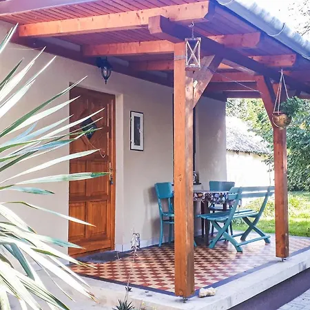 Nyaraló Two-bedroom Holiday In Balatonfenyves